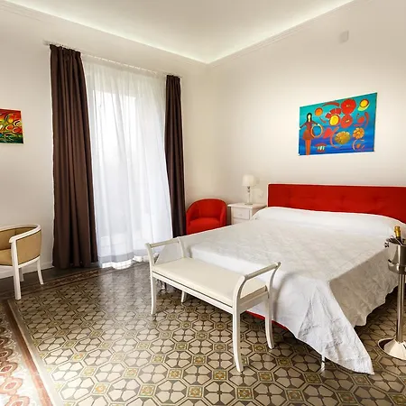 Porta Maqueda Bed & Breakfast 2*