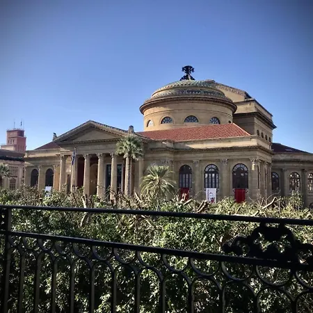 Porta Maqueda Гостевой дом Палермо