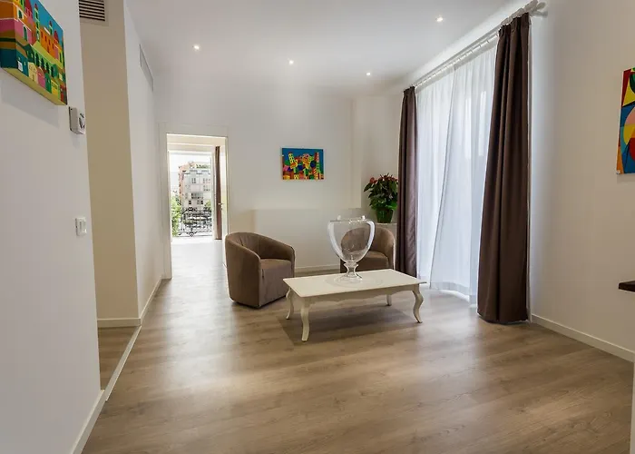 Porta Maqueda Guest house
